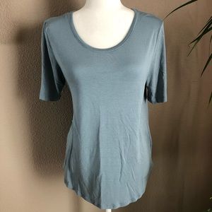 🔴 H&M Basics T 🔴